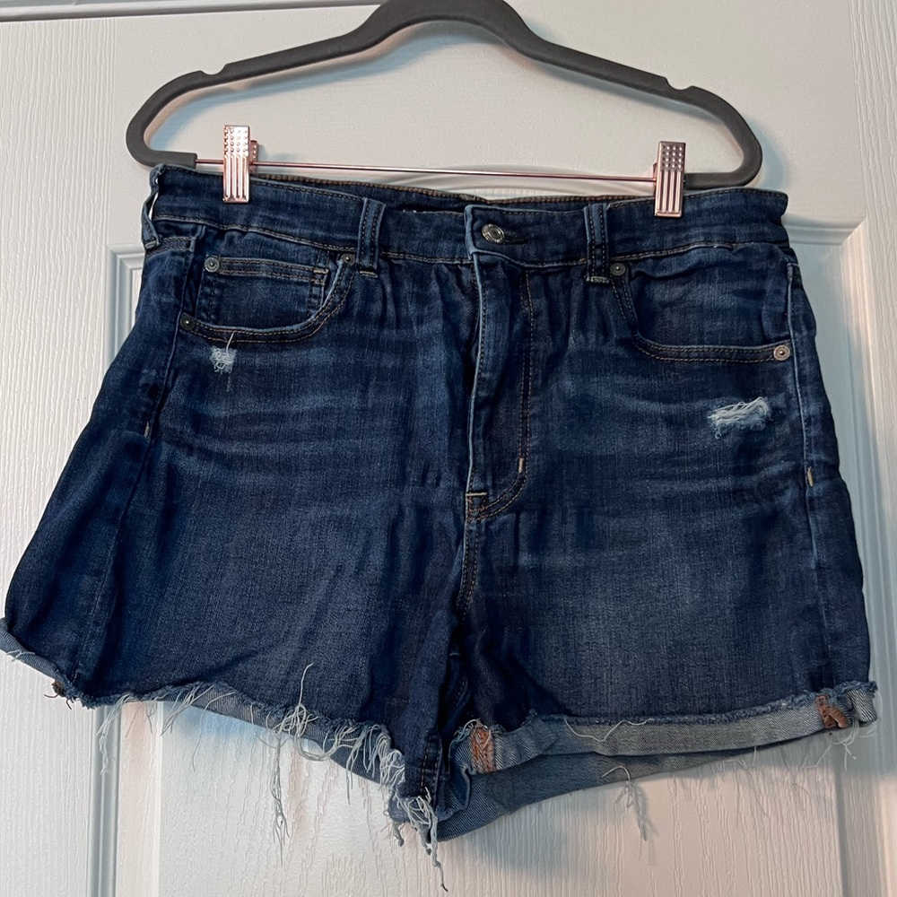 American Eagle super hi-rise stretch jean shorts, size 14